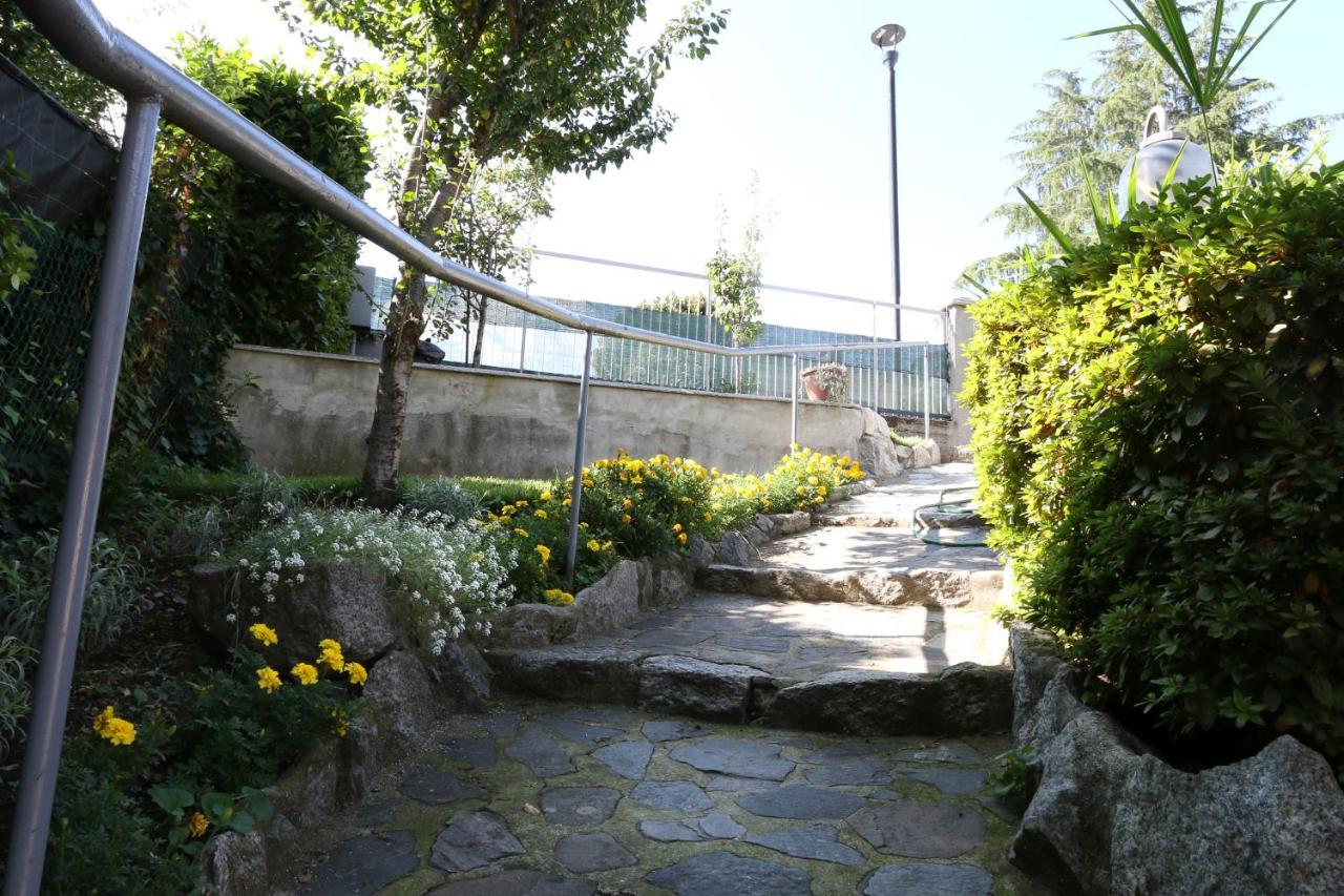 La Casa Dei Cigni Sul Lago D'Orta オメーニャ エクステリア 写真